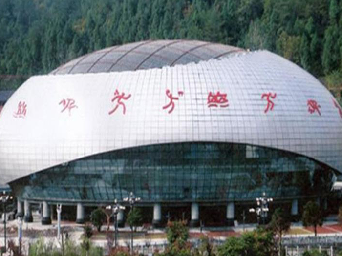 古交体育中心球形网架加工安装